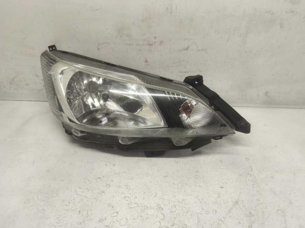 PHARE DROIT NISSAN - Vue 1